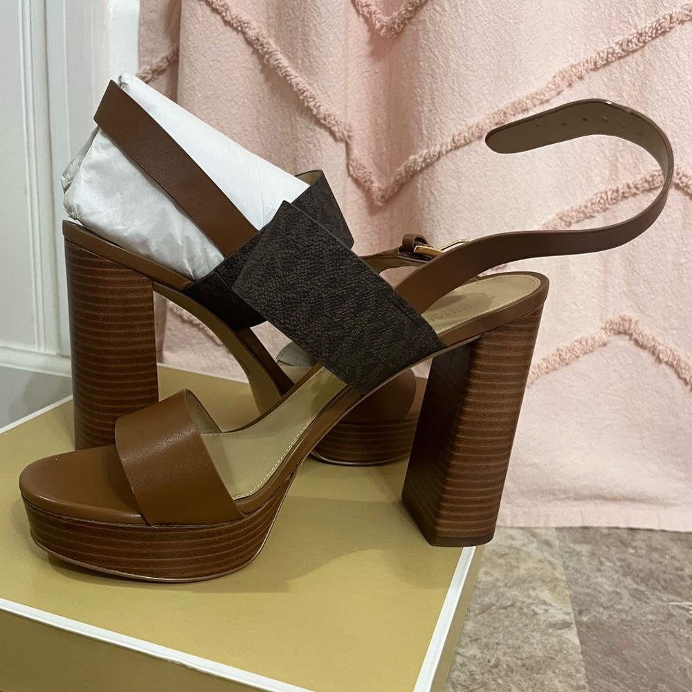 Michael Kors Tan and Brown Platform Sandal Heels - Picture 2 of 9